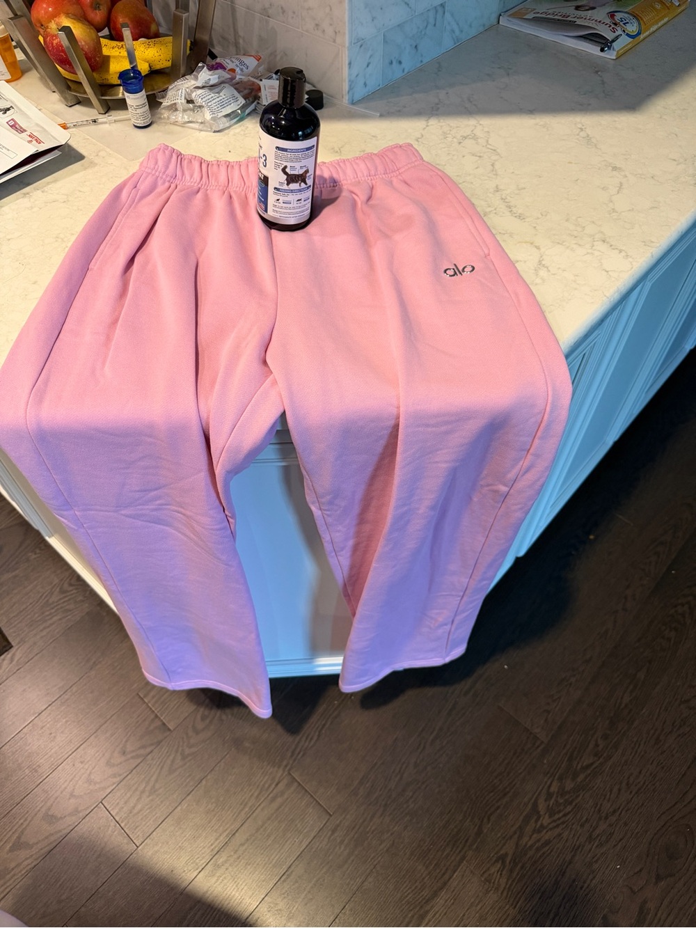 Alo Accolade Candy Heart Pink Sweat Set - Picture 3 of 3